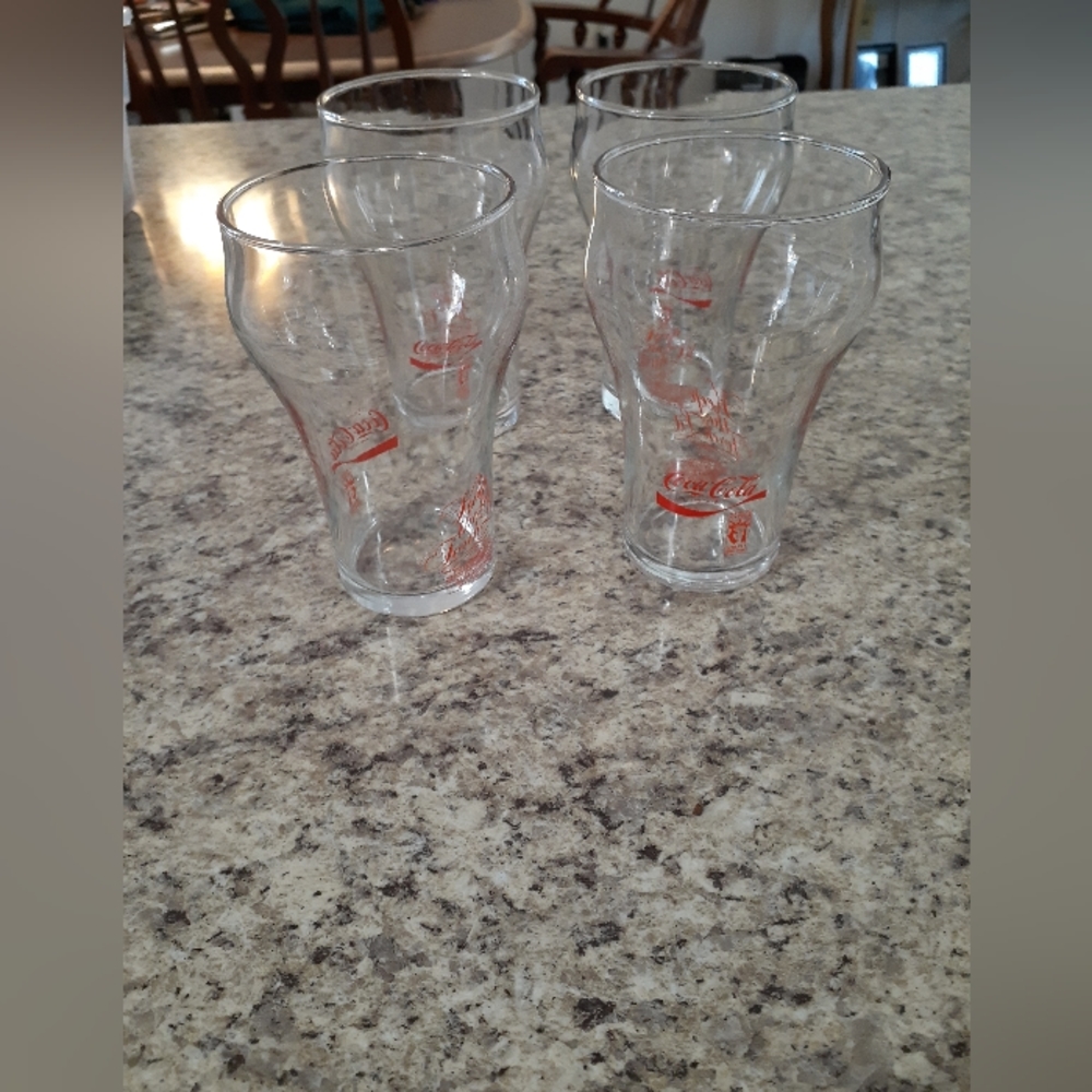 Vintage Coca-Cola glasses to commemorate the Statue of Liberty Centennial